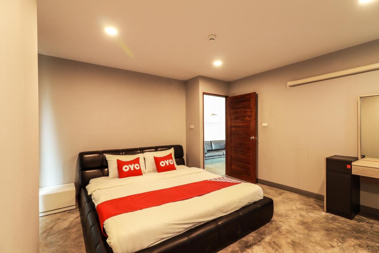 Oyo 150 3Q Chiangmai Residence Chiang Mai Exterior photo